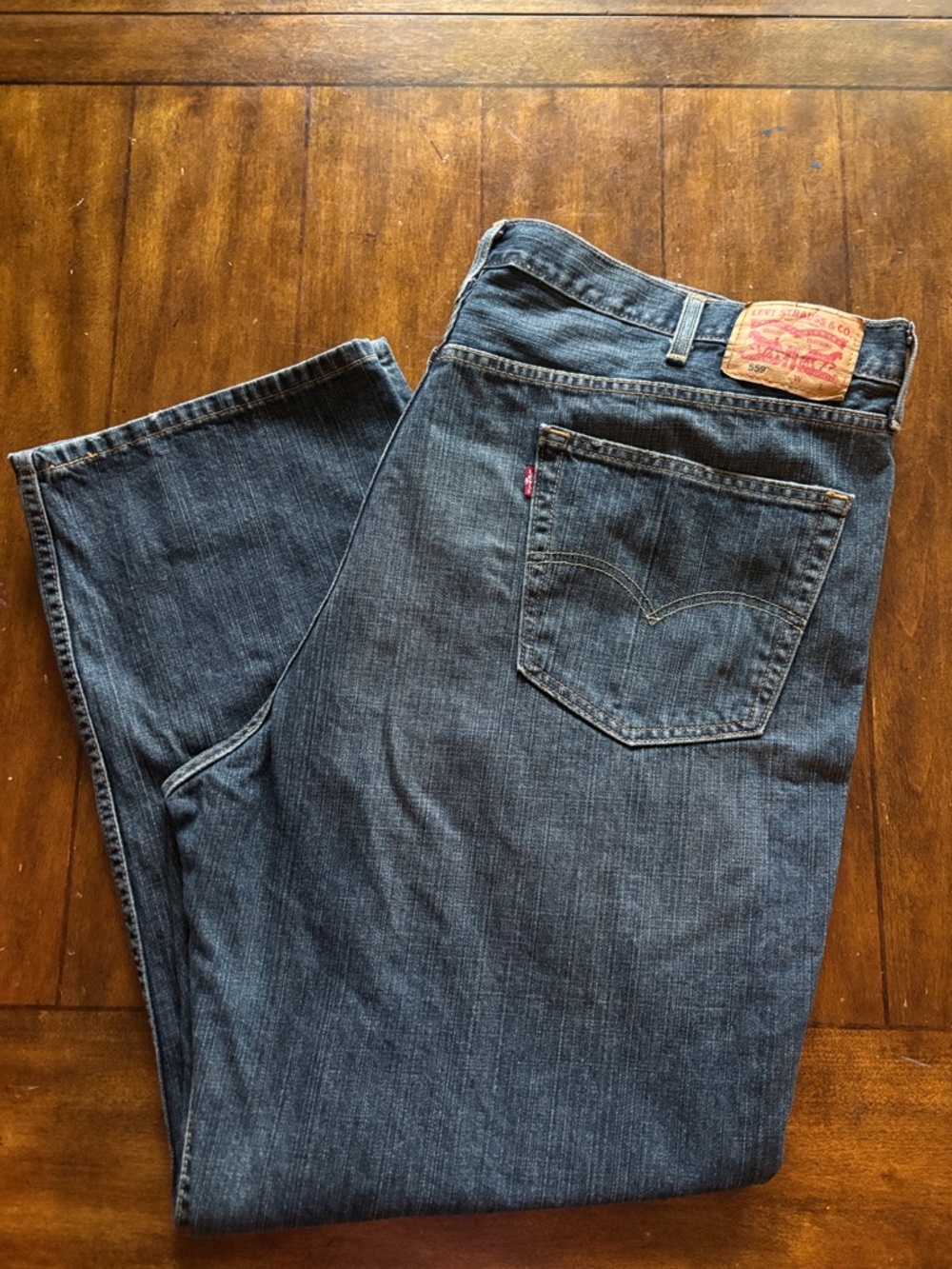 Levi's Men's Dark Blue Straight-Leg Jeans 559. 
48x32